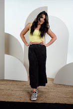 Load image into Gallery viewer, Sunshine Daisies Crop Tank