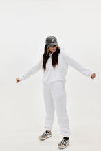 Load image into Gallery viewer, Warm &amp; Cozy Matching Sweatsuit (white)
