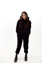 Load image into Gallery viewer, Warm &amp; Cozy Matching Sweatsuit (black)
