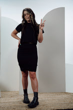 Load image into Gallery viewer, The Simple Set (Black)
